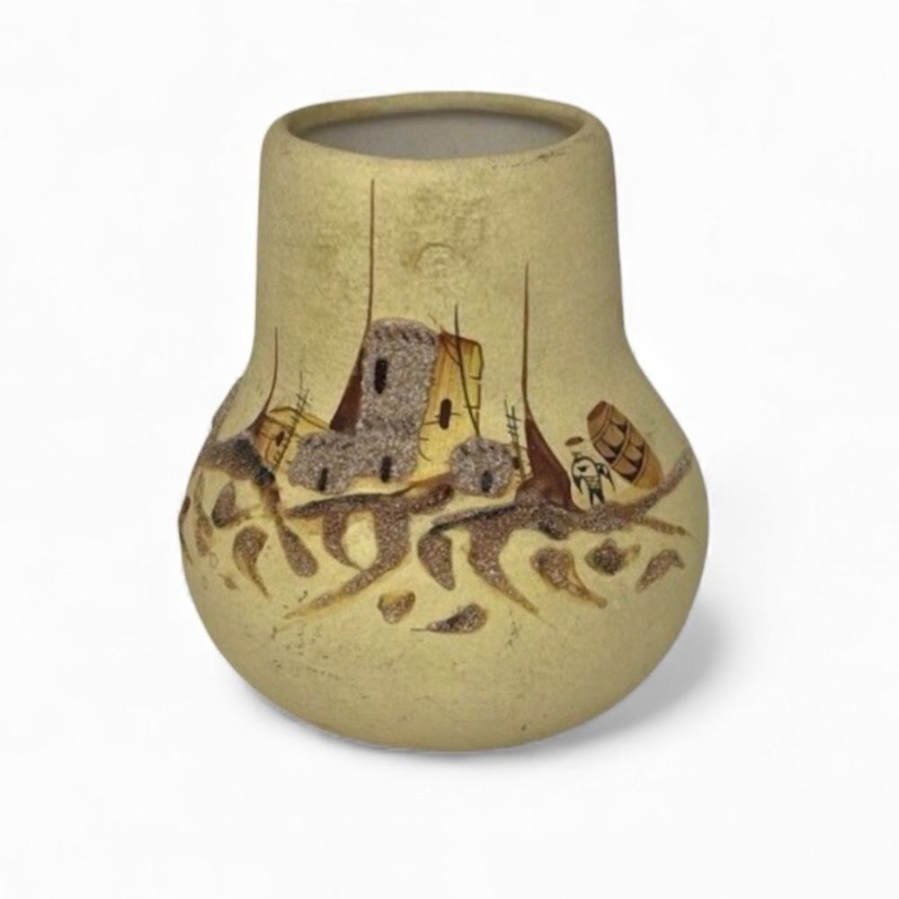 Vintage Art Pottery Crafted Vase Signed 4.5”T 2.5”D Hand Painted Crafted